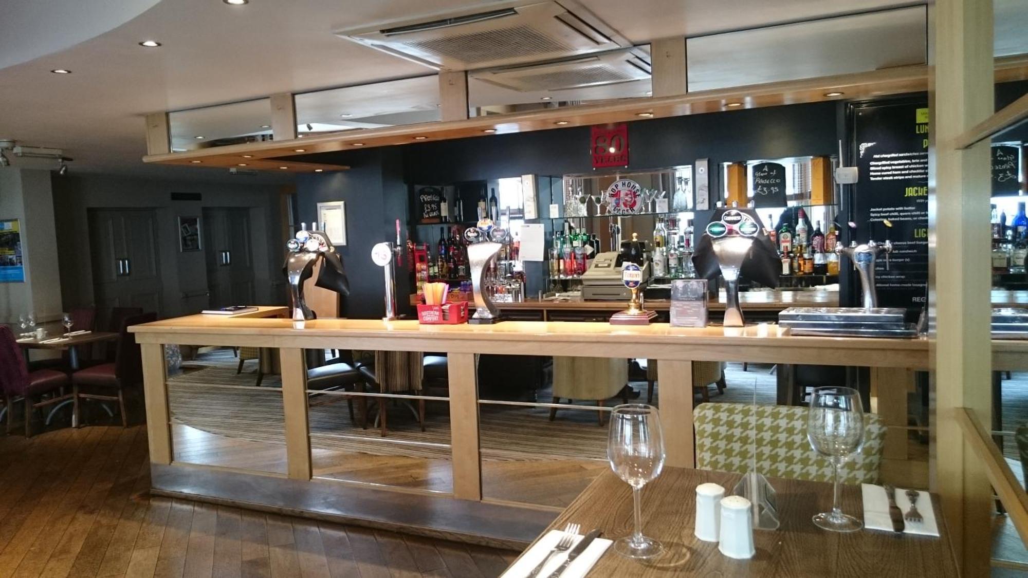 Regent Hotel Doncaster Esterno foto